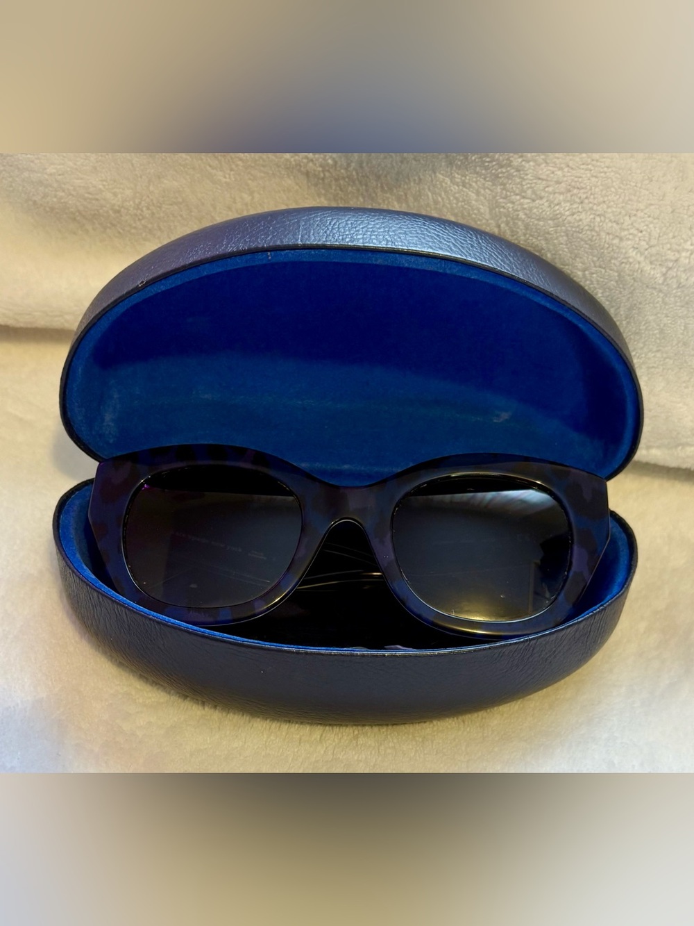 Kate Spade Capri Cat-Eye Sunglasses in Navy Blue with Animal Print-Matching Case - Picture 2 of 8